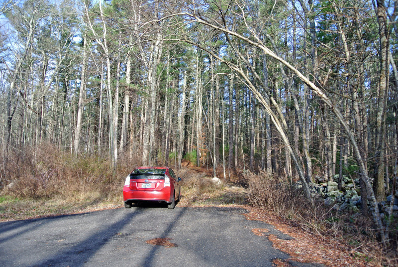 trailhead at Nestles Lane in Acushnet