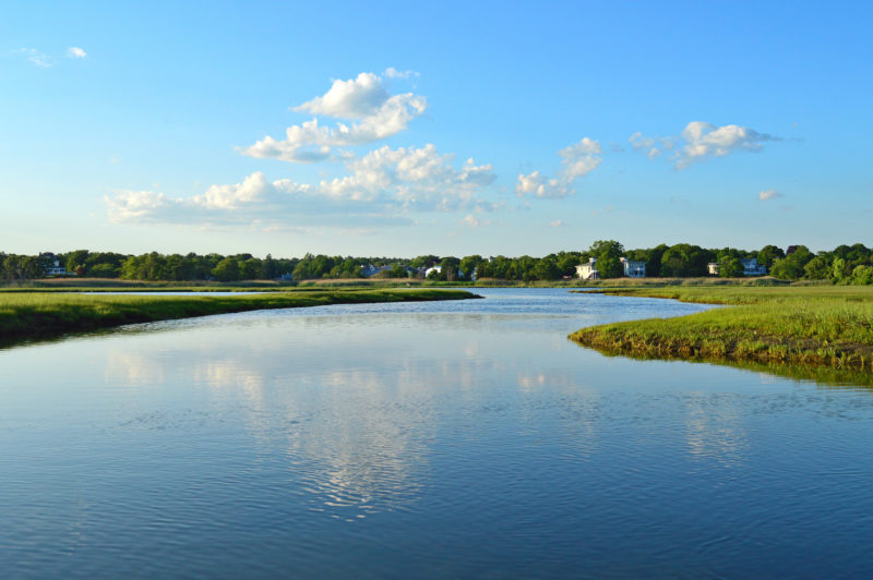 houses on Eel Pond in Mattapoisett