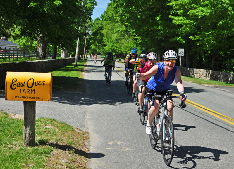 cyclists riding in the Tour de Creme in Rochester