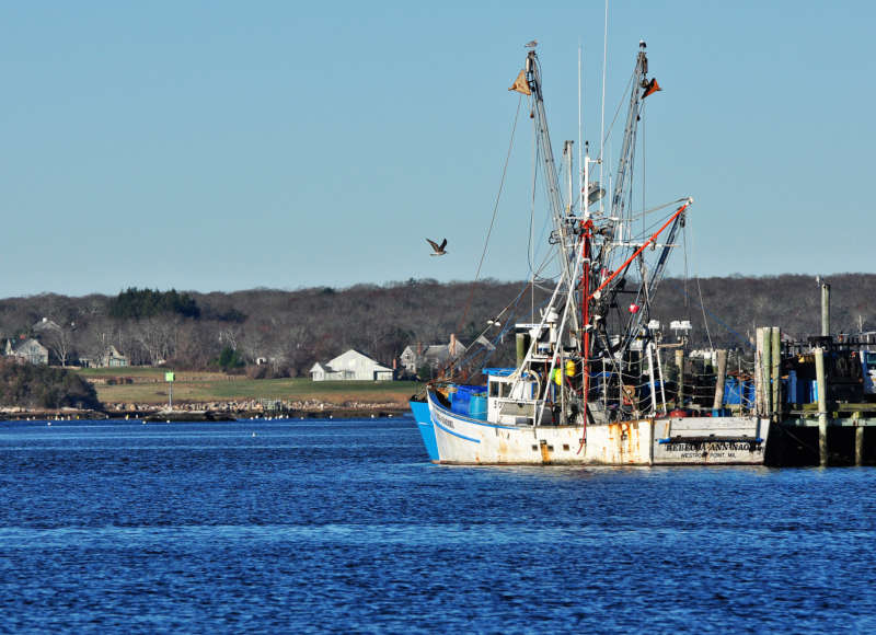Fishing vessel at Westport Point